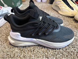 Adidas Super Nova Size 10
