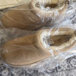 Slippers for women Size 10 w