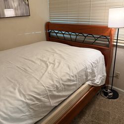 Queen Size Solid Wood Bed Frame. Great Buy!!!