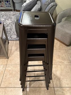 Set of 4 Metal Bar Stools