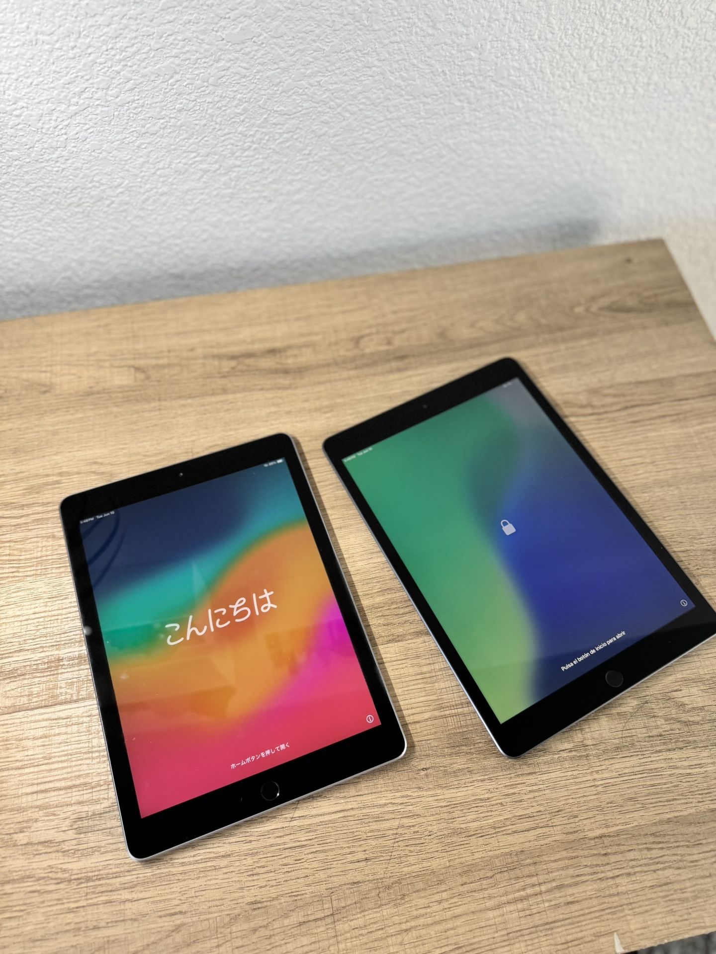 iPads 6th And 8th Generations