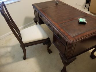 Seven Seas by Hooker Furniture Desk with matching Chair and Filing Cabinet Cherry Oak Wood/Solid Wood in very good condition.