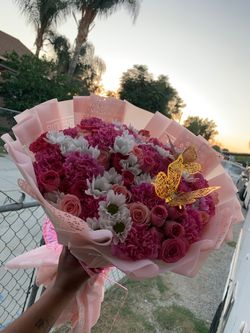 Fresh pink Flower Bouquet