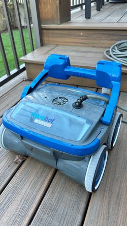Aquabot Rapids 4WD Robotic Pool Cleaner – Automatic Vacuum