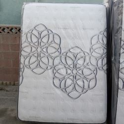 ๐full Size Pillow Top Mattress $180
