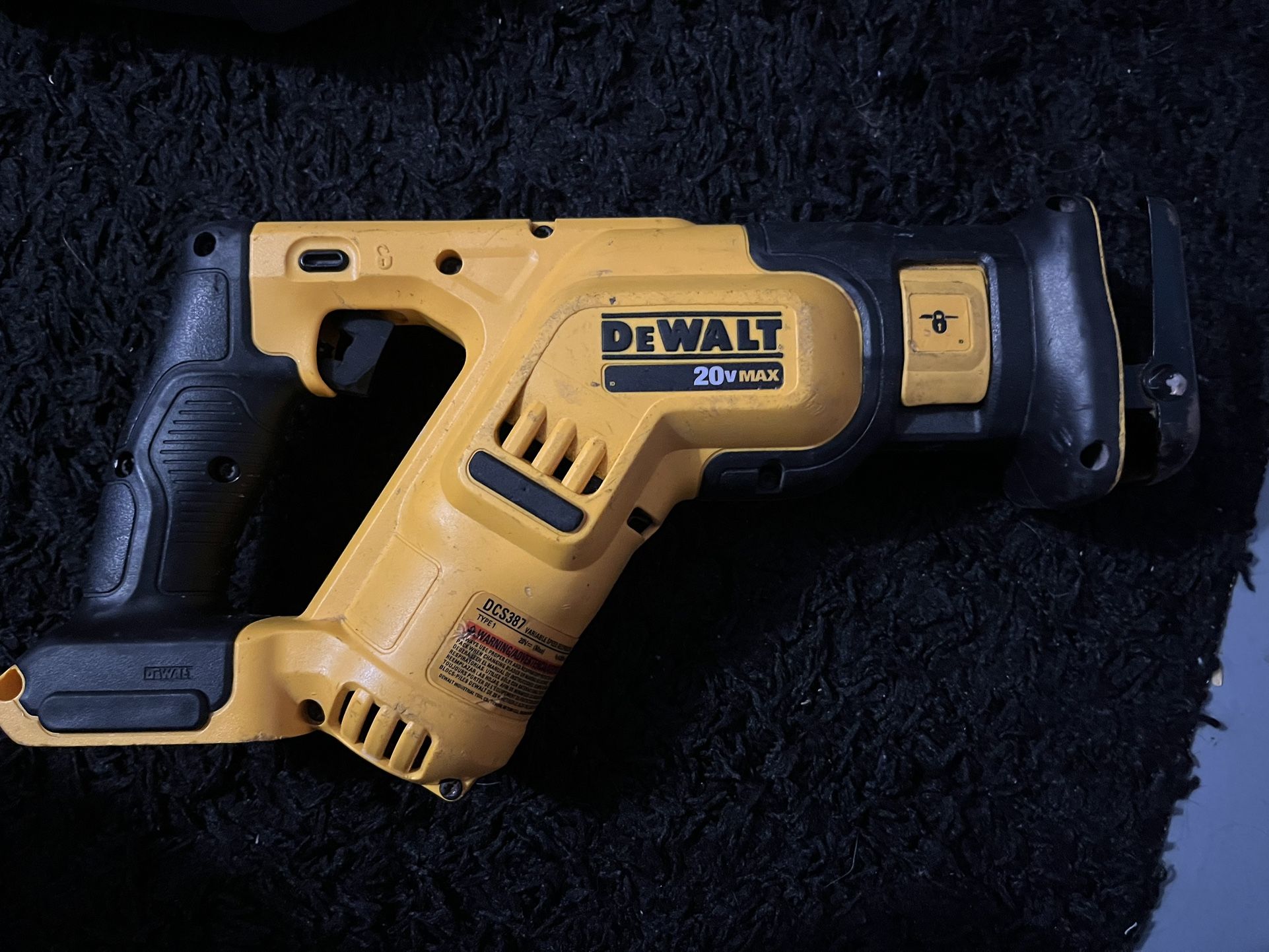 Dewalt Compact Reciprocating Saw with Variable Speed