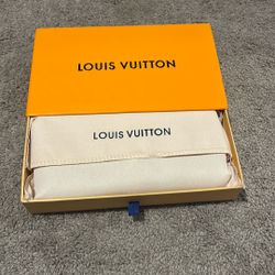 LOUIS VUITTON BAG
