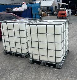 250 gallons water tank , ibc totes 