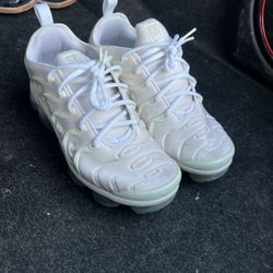 Vapor Max White 