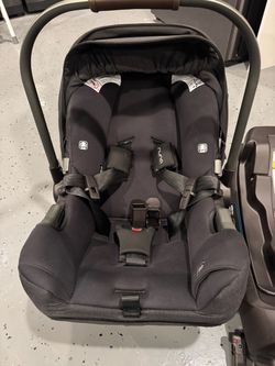 Nuna Infant Car Seat with Base