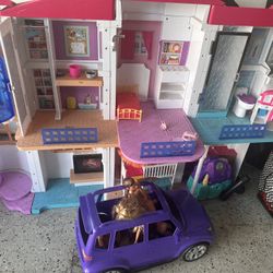 Barbie doll house