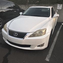 Lexus is250