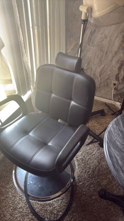 Salon chair and heavy duty marble table