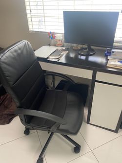 Ikea Computer Desk And Chair Good Conditions 