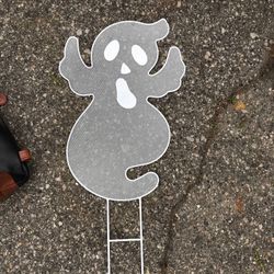 Ghost Lawn Decor