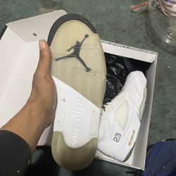 2014 White Metallic 5s 