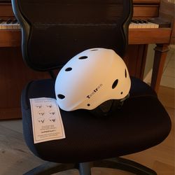 Tontron Adult Medium  Sports Helmet 