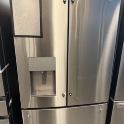 Ge French Door Fridge 899