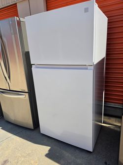 OPEN BOX !! KENMORE WHITE GLOSSY TOP FREEZER REFRIGERATOR WITH ICE MAKER