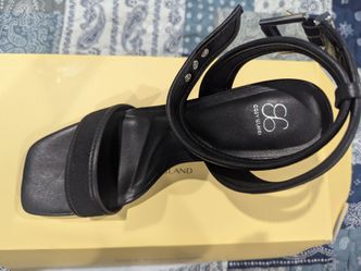 Cozy Island  Black Strap Ankle Heel shoes