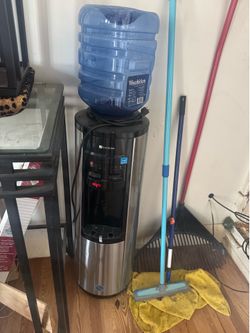 Water cooler