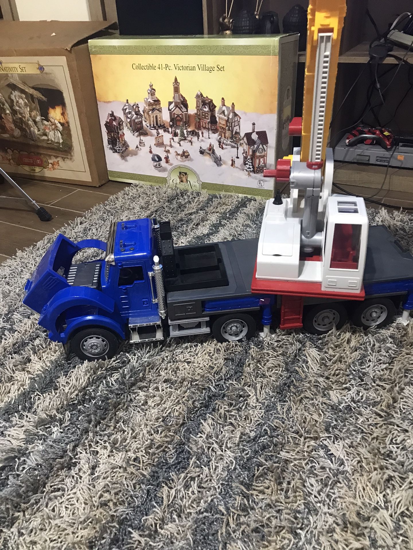 Driven by Battat Jumbo Crane Truck Tough Rigs - Lights And Sound
