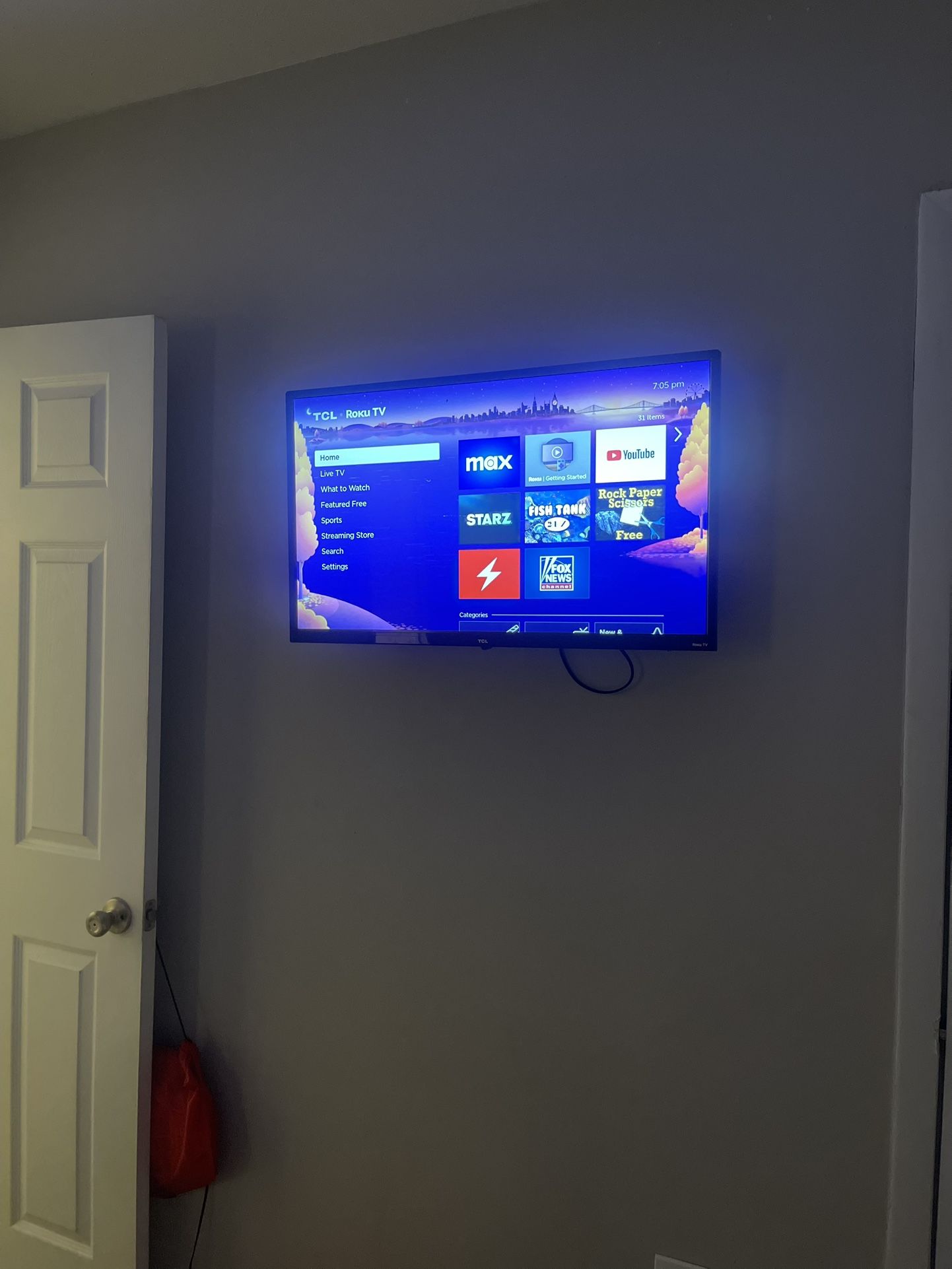 32” TCL ROKU TV