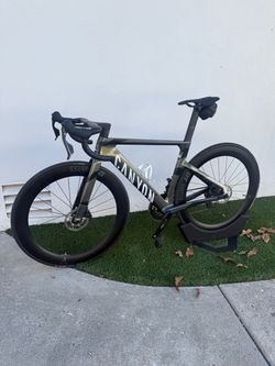 Canyon Aeroad CF SLX 7 AXS SPEED