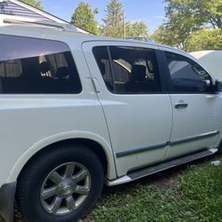 2004 Infiniti Qx56