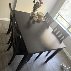 Kitchen Table 