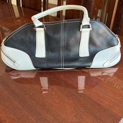 Ashneil Black And White Leather 16” X 8” X 6” Ladies Handbag