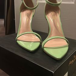 Strap Heel