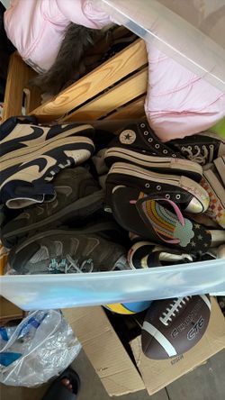Girls shoes!! Sizes vary