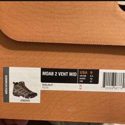 Hiking boots Size 9