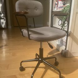 ssline simple elegant desk chair modern swivel office computer chair on wheels adjustable fabric home office chair mid-back task chair with wood armre