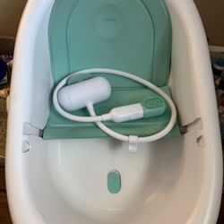 Baby Frida Bathtub And Sprayer