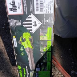 GREENWORKS LEAF BLOWER KIT 630CFM