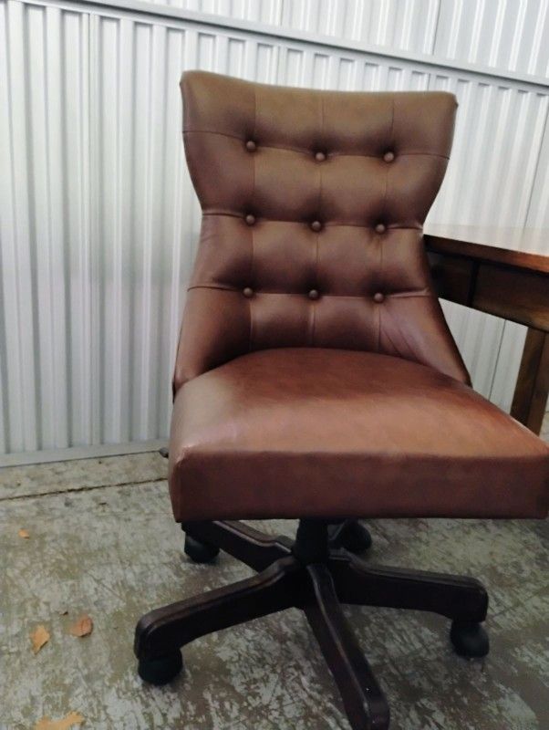 Ashley Furniture Executive Office Chair