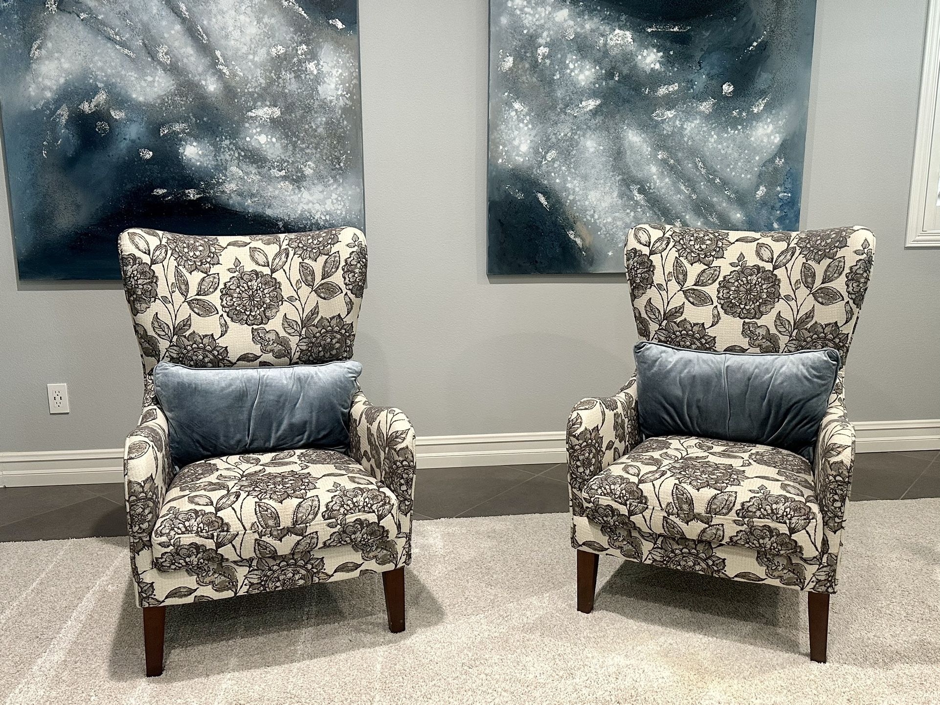 Accent Chairs