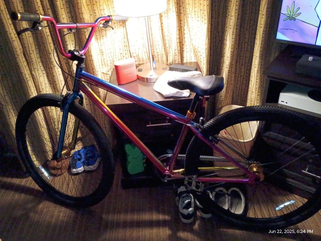 29" Hyper Bicycles Jet fuel BMX Bike