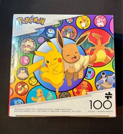 Pokémon 100-Piece Puzzle in Pokémon carrying poke ball