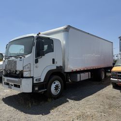 2017 Isuzu Box Truck / Head Was Removed All Parts Are Present / Sold As Is 