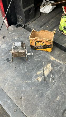 Camping campfire, marshmallow toaster bar b q  with box 