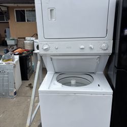General Electric, Washer And Dryer Of 220