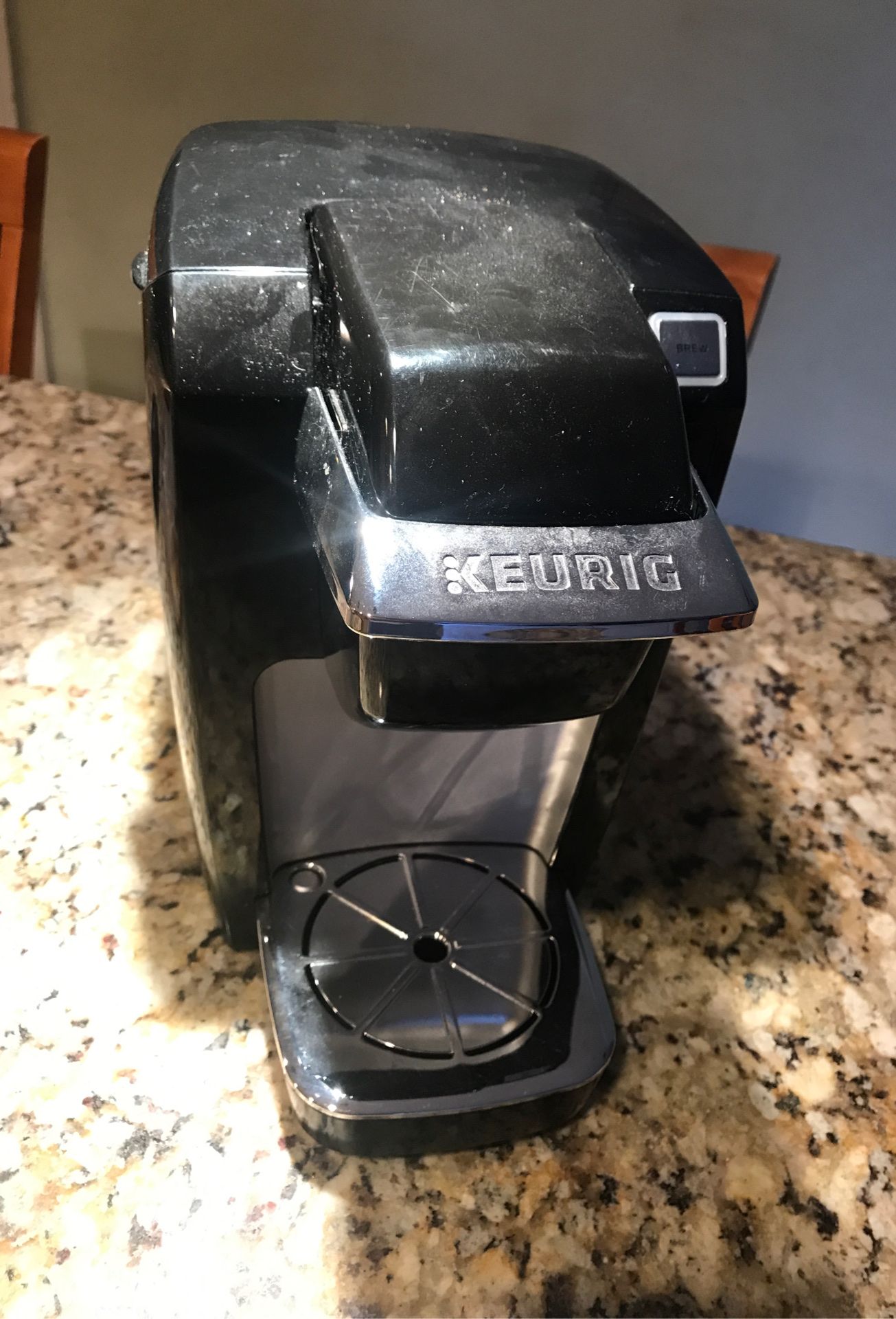 Keurig K- Select Single Serve Coffee Maker