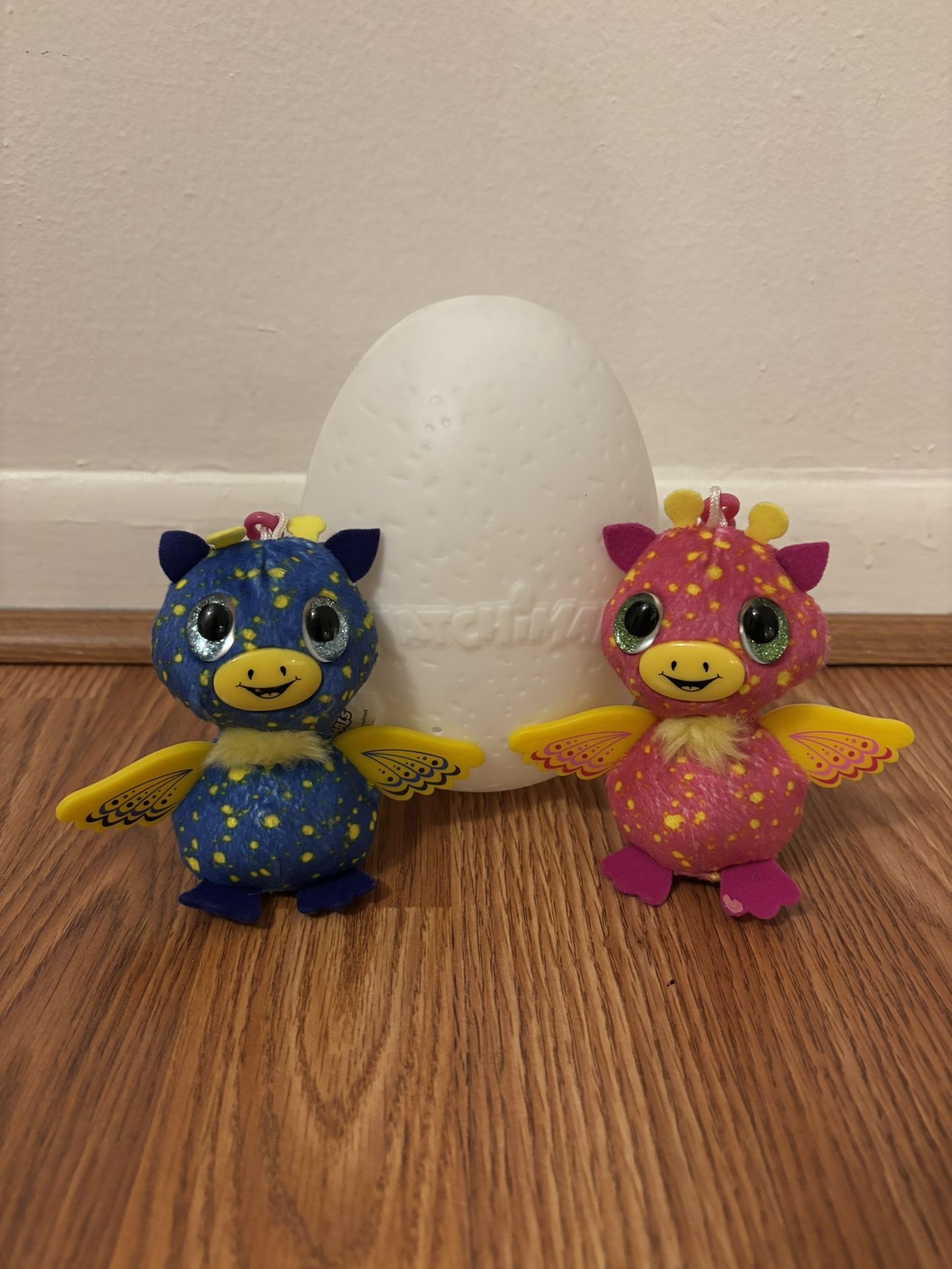 Hatchimals Talking Clip On Twin Surprise Egg Plush Toy Toys
