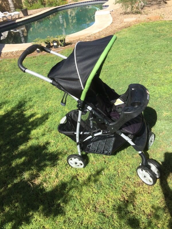 LightRider Quick Connect Baby Stroller by Graco model 1887456 manf 11/2013