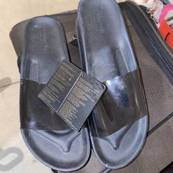 Sandal 