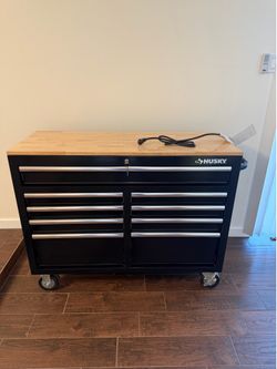 Husky tool box tool chest 🧰