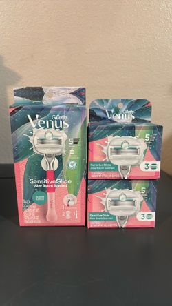 Gillette Venus 2 in 1 Lather and Shave Bundle Aloe Bloom Scented